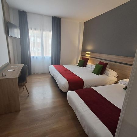 Hotel Alda Malvasia Haro Buitenkant foto
