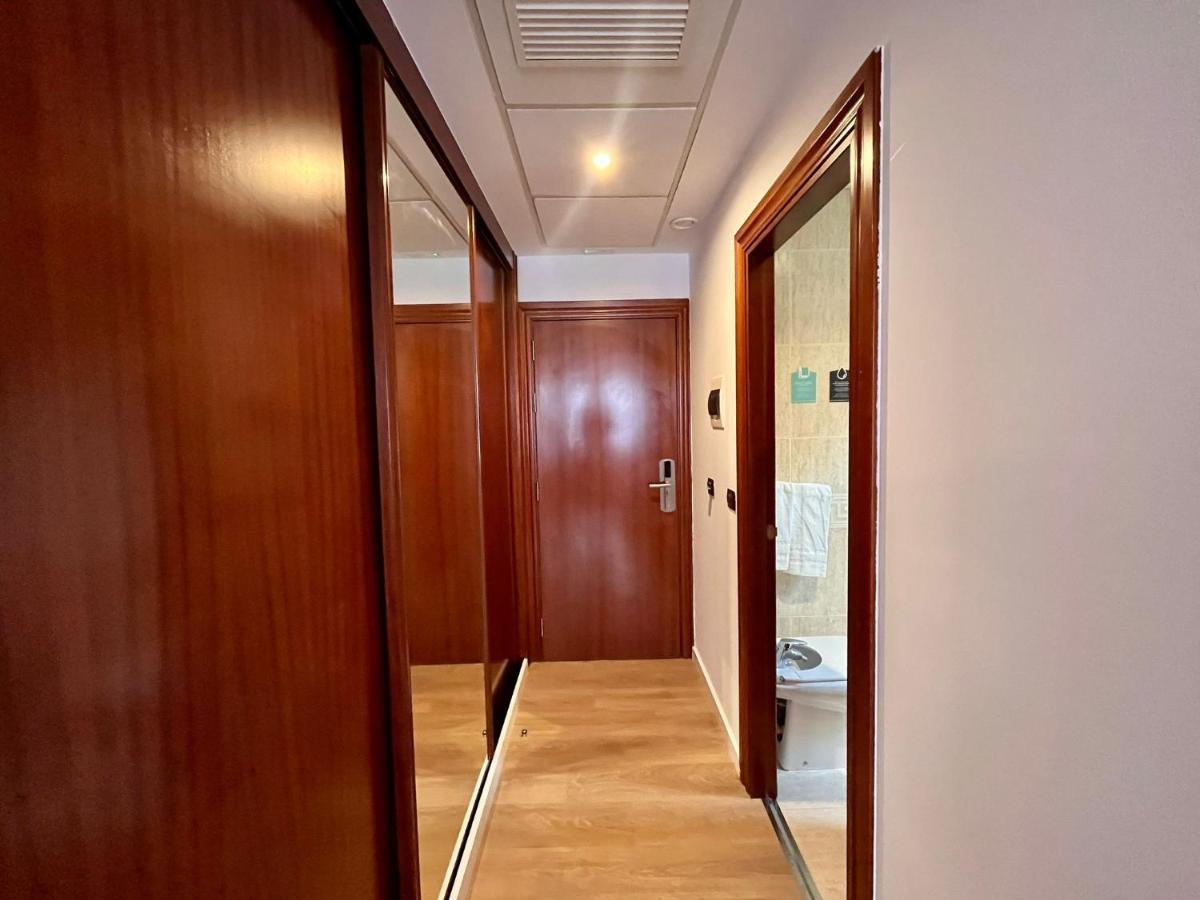 Hotel Alda Malvasia Haro Buitenkant foto