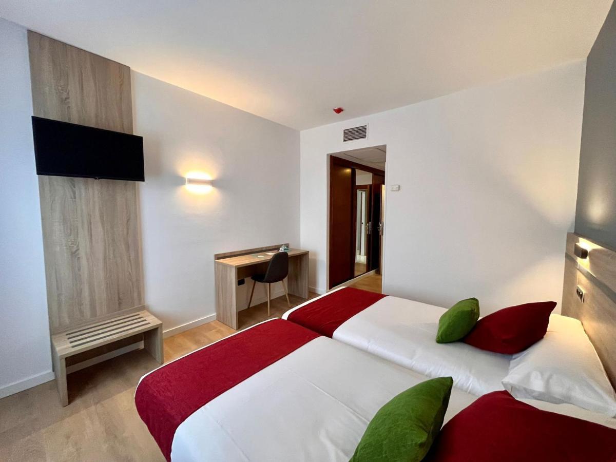 Hotel Alda Malvasia Haro Buitenkant foto