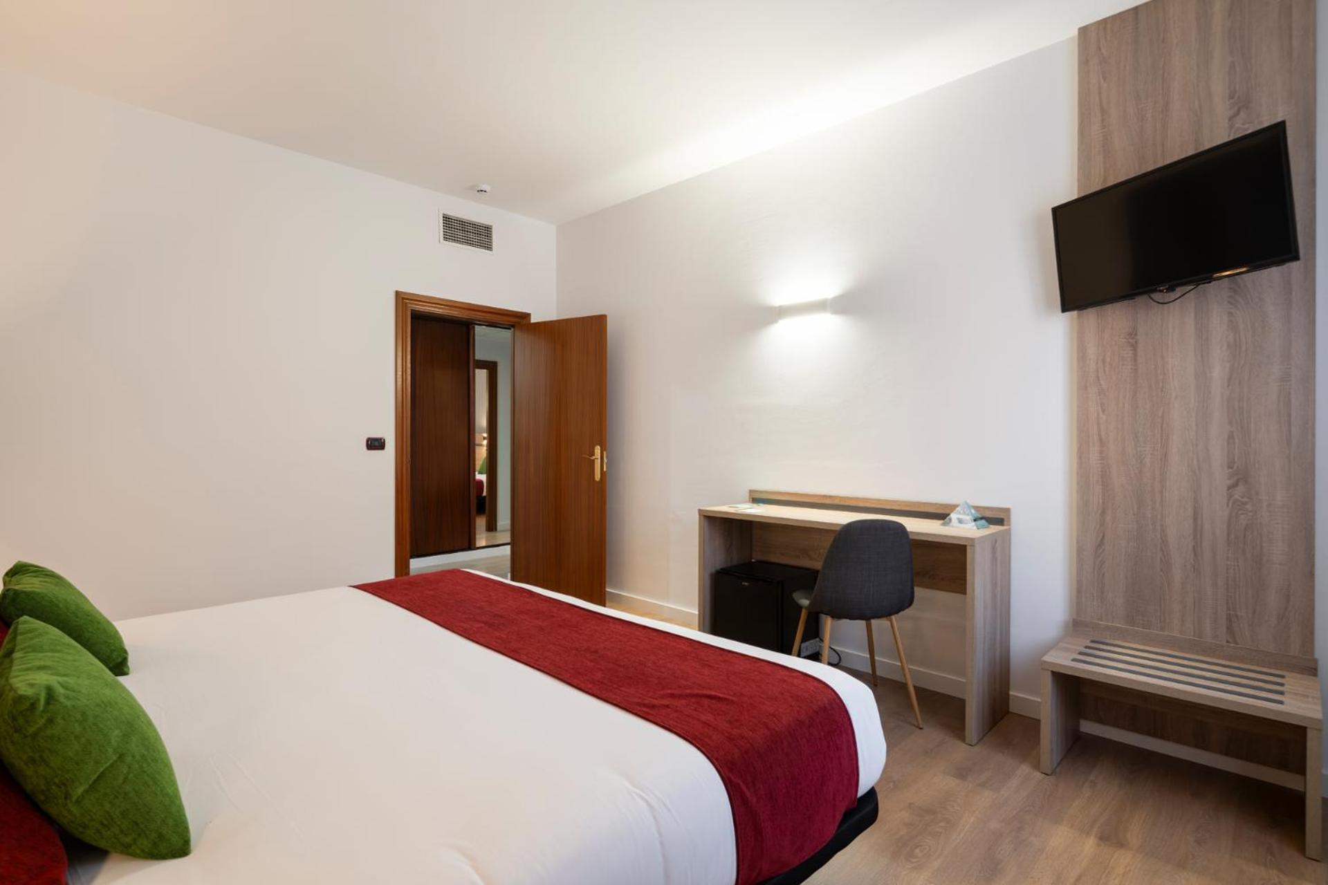 Hotel Alda Malvasia Haro Buitenkant foto