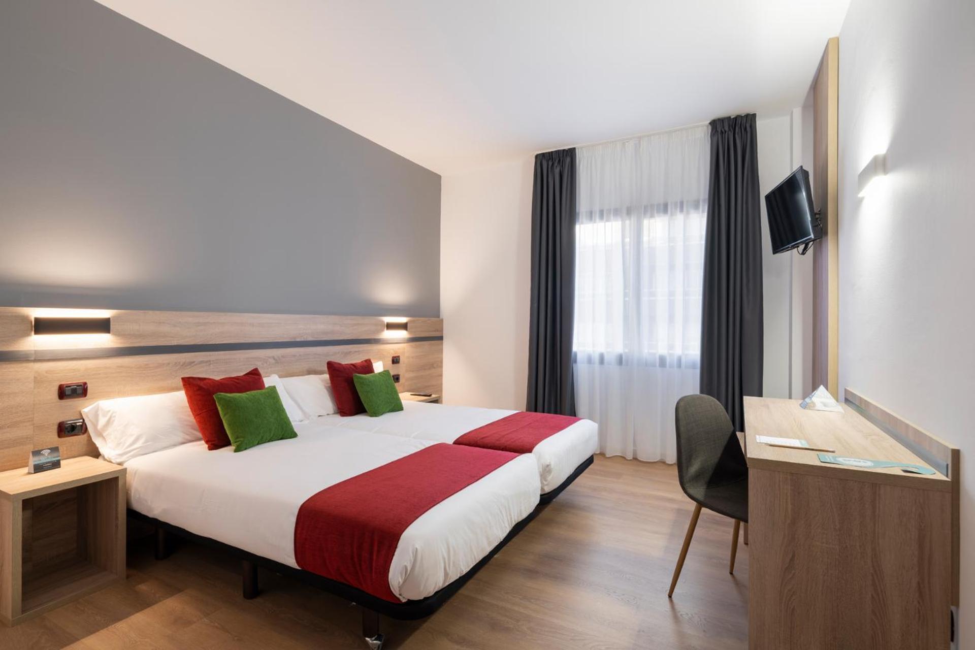 Hotel Alda Malvasia Haro Buitenkant foto