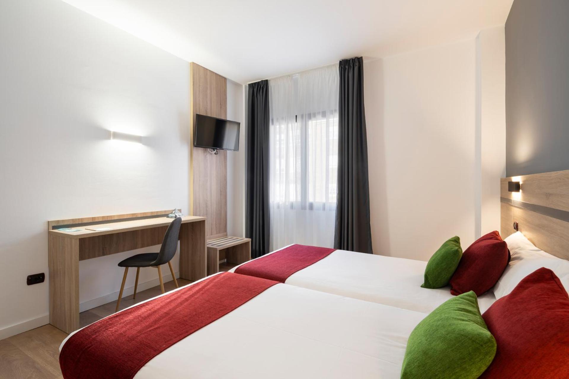 Hotel Alda Malvasia Haro Buitenkant foto